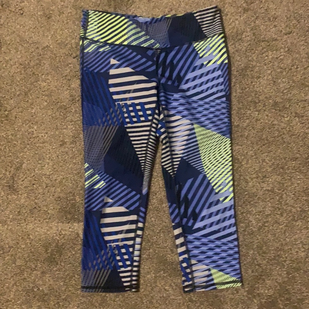 Gap cropped workout legging